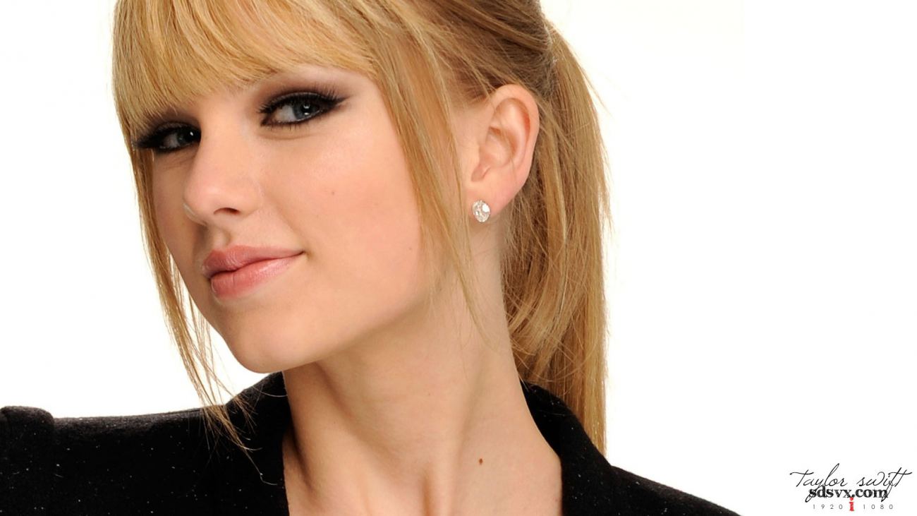 Beautiful Taylor Swift Hot Ultra HD Wallpaper