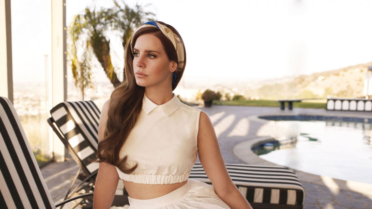 Charming Lana Del Rey Wide HQ Wallpaper